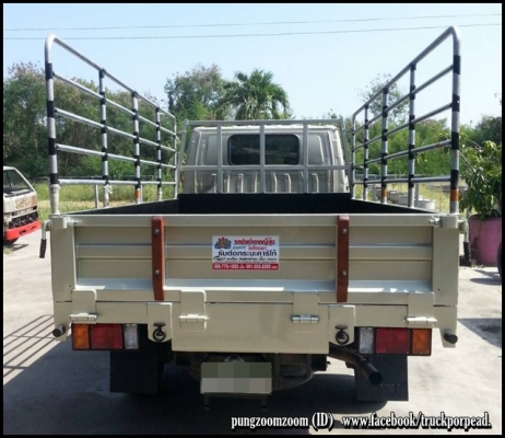 กระบะเหล็กยาว 3.20 ม.กว้าง1.70 ม.มีเหล็กราวรับฝาท้าย ทำคอกสูงเสมอหัวเก๋ง กระบะเหล็กยาว 3.20 ม.กว้าง1.70 ม.มีเหล็กราวรับฝาท้าย ทำคอกสูงเสมอหัวเก๋ง