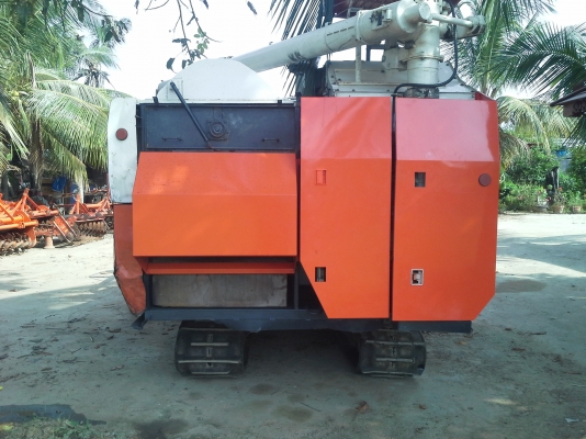 ขายรถเกี่ยวข้าว DC-68G มีอุปกรณ์ เกี่ยวข้าว เกี่ยวถั่ว เกี่ยวข้าวโพด 3ชิ้นคับ