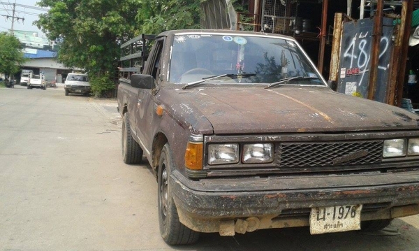 รถเพื่อนฝากขายครับ ดัทสัน 720 เครื่องดีเซล ทะเบียนไม่ขาดชุดโอนครบ