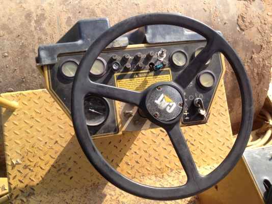 ขายรถบดสั่นสะเทือน   2  เพลา    เล่มทะเบียน