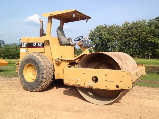 ขายรถบดสั่นสะเทือน   2  เพลา    เล่มทะเบียน