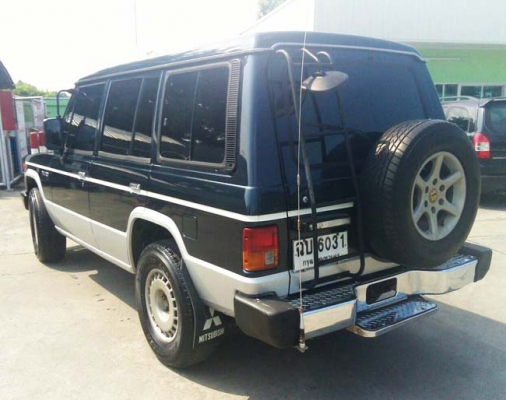 Mitsubishi Pajero ปี 92 เกียร์ออโต้ ติดแก๊ส lpg เครื่อง 2J สภาพสวย รถพร้อมใช้ ราคาเบาๆ