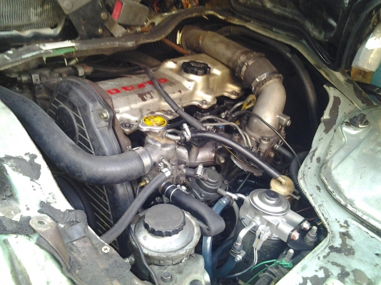 TOYOTA หัวจรวด เครื่อง2L สภาพสวยๆ พร้อมวิ่งใช้งาน