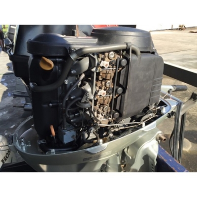 ขายเครื่องยนต์เรือ Honda BF45 4จังหวะ 3สูบ มือสองจากญี่ปุ่น