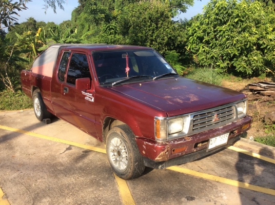 ขายรถกระบะ MITSUBISHI CAB พวงมาลัยพว์เวอร์ ล้อแม็กซ์ เครื่องดี  ครัทซีสวย รถไม่ผุ  ขาย 65,000 บาม