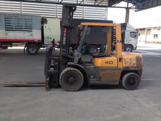 รถยก TCM FD40Z5 น้ำหนักยก 4 ตัน เสาสูง 4 เมตร เครื่องดีเซล เกัยร์ออโต้ งาเทได้