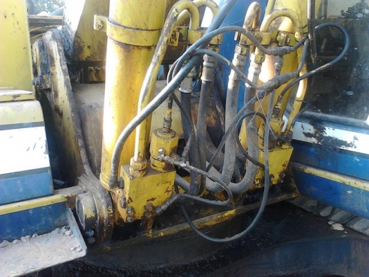 ***ขายแล้วครับขอบคุณ Truck2hand ขายแบคโฮยอดนิยม ราคาเบาๆ KOBELCO MARK3 SK120 ไฟฟ้าตัด กล่อง/จอ มี เครื่องเดิม ปั้มเดิม เครื่องดี ปั้มดี ปรับเพรสเชอร์หน่อย บูมอาร์มดี สวยไม่ปะไม่ดาม เอวดีแน่นดี ช่วงล่าง70-80\% โซ่ดี แทร็กดีครบ สป็อคเก็ตใช้ได้อีกยาว เฟรมดีหน