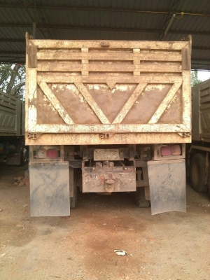 ขาย HINO MEGA 320 สองเพลาด๊ัม กระบะสามมิตร รถปี 50 ( มี 4 คัน )