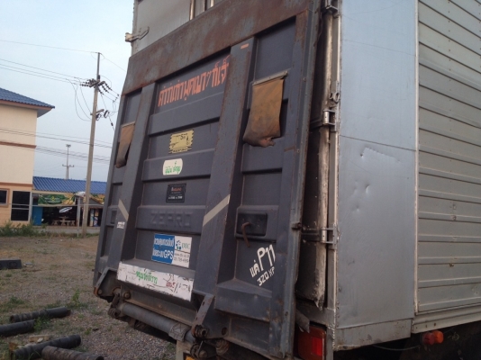 ขายลิฟต์ไฮโดรลิกติดรถ สภาพพร้อมใช้งาน ราคา 55,000 บาท