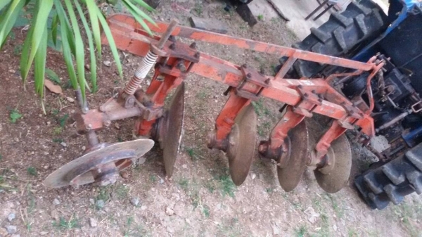 ขายครับ Kubota L3608 สภาพสวยมาก เครื่องดี เกียร์ดี ไม่มีเยิ้มครับ มีผาน4 ตราช้างให้อีก 1พวงครับ ขายครับ Kubota L3608 สภาพสวยมาก เครื่องดี เกียร์ดี ไม่มีเยิ้มครับ มีผาน4 ตราช้างให้อีก 1พวงครับ