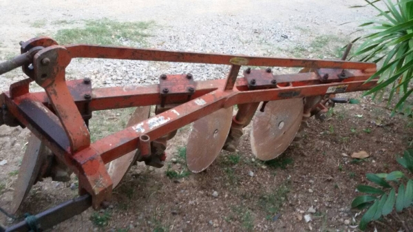 ขายครับ Kubota L3608 สภาพสวยมาก เครื่องดี เกียร์ดี ไม่มีเยิ้มครับ มีผาน4 ตราช้างให้อีก 1พวงครับ ขายครับ Kubota L3608 สภาพสวยมาก เครื่องดี เกียร์ดี ไม่มีเยิ้มครับ มีผาน4 ตราช้างให้อีก 1พวงครับ