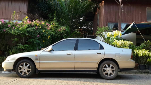 Accord สวยๆปี95 พร้อมใชังานแม็คสวยมีซันรุป เป็นตัวประกอบนอก