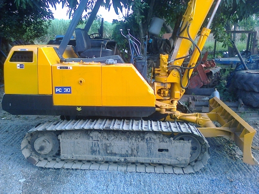 ขายแม็คโค   pc  30  โคมัสสุ  พร้อมใช้งาน