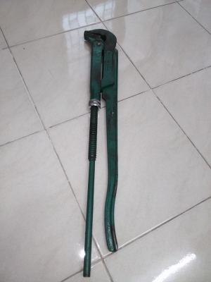 ประแจคอม้า BAHCO 3"