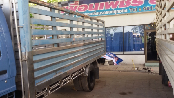 ขายกระบะเลสNPRยาว4.30อู่เอกชัย ขายกระบะเลสNPRยาว4.30อู่เอกชัย