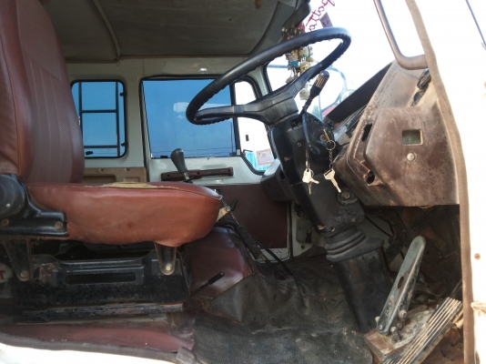 ขายสิบล้อพื้นเทรนเลอร์ HINO