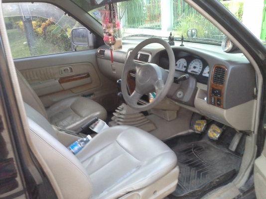 ขายนิสสัน 4WD ปี 2001 king cab ราคาพิเศษ 190,000 บาท ขายนิสสัน 4WD ปี 2001 king cab ราคาพิเศษ 190,000 บาท