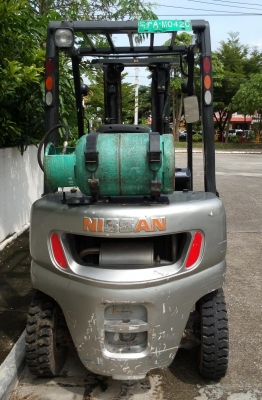 ขาย Nissan 2 ตัน เกียร์ออโต้เสา 3 ตอนยกสูง 4.75 เมตร 081-3535-948