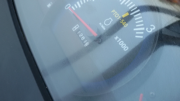 ปัญญาแทรคเตอร์..จัดมาให้ครับ ด่วน!!!คูโบต้า L3608 พร้อมใบมีดคานบน สีเดิมๆคับ สภาพสวย ยางหน้าใหม่ ทำงาน1281ชม.จัดส่ง อ.เถิน จ.ลำปาง