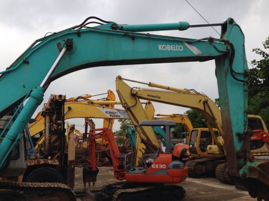 KOBELCO SK200MARK5 SUPER  ราคา2,000,000บาท (ราคาคุยกันได้) รถเก่าจากญี่ปุ่นยังไม่เคยใช้งานในไทย  สภาพพร้อมลุยงาน มีใบอินวอย  บริการตรวจเชคสภาพให้ลูกค้า ฟรี!!!.