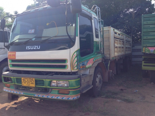 ขายรถบรรทุก 12 ล้อคอกติดก๊าซ CNG ISUZU GIGA 360 แรงม้า คัสซี CXG50X2 เครื่อง 6WA1-120737 ราคา 900000