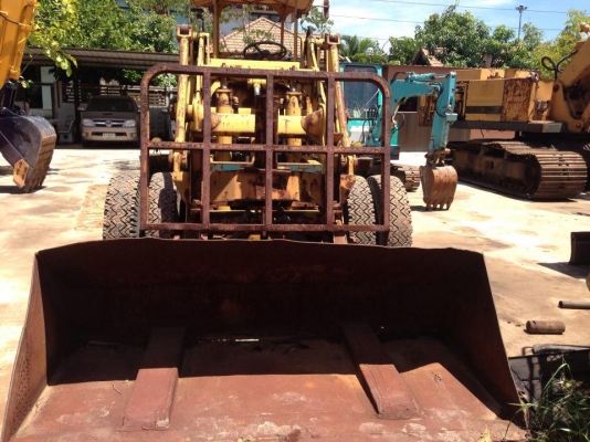 รถตักTCM SD22-3 เลขเครื่องยนตร์ D400-500917 รถตักTCM SD22-3 เลขเครื่องยนตร์ D400-500917