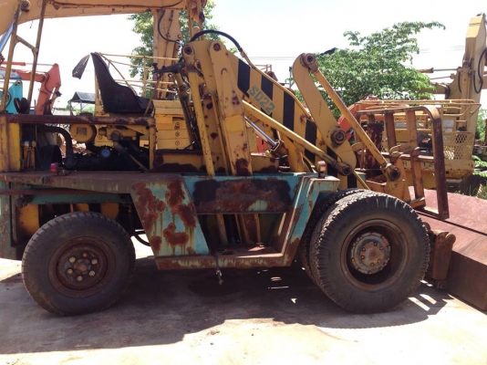 รถตักTCM SD22-3 เลขเครื่องยนตร์ D400-500917 รถตักTCM SD22-3 เลขเครื่องยนตร์ D400-500917