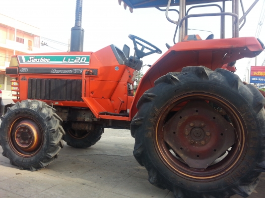 ขายคูโบต้า L1-20 4 WD 2 เพลา พร้อมโรตารี่ รถสวยพร้อมใช้งาน