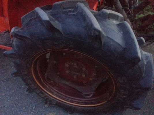 ขายคูโบต้า L1-20 4 WD 2 เพลา พร้อมโรตารี่ รถสวยพร้อมใช้งาน