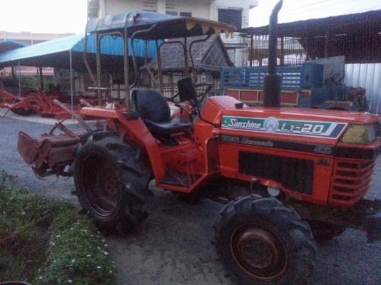 ขายคูโบต้า L1-20 4 WD 2 เพลา พร้อมโรตารี่ รถสวยพร้อมใช้งาน