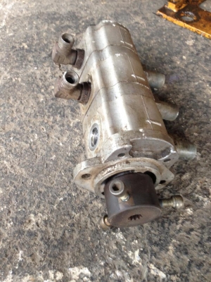 อะไหล่ ปั้มไฮดรอลิค Pc 20-7 รับประกัน อะไหล่ ปั้มไฮดรอลิค Pc 20-7 รับประกัน