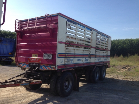 ขายลูกพ่วงสามเพลาแท้อยู่st 7เมตร