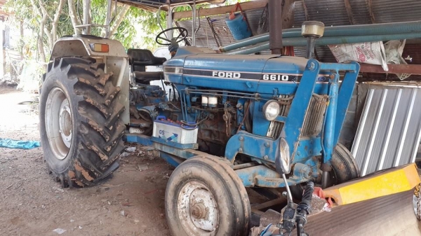 ขายรถไถFORD 6610เสื้อลายเครื่องดีปั๊มแรง ผาน6 เอกสารเล่มทะเบียนพร้อมโอน ยางดี สภาพพร้อมลุยงาน