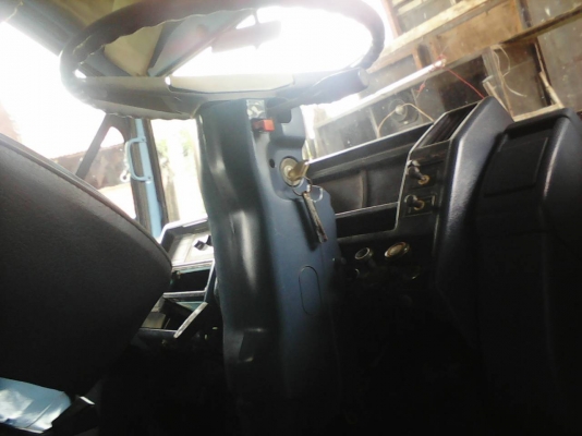 ขาย อีซูซุ NKR-110 ห้างแท้ ปี37เกียร์สั้นสวยๆพร้อมใช้งาน เอกสารทะเบียนพร้อมโอน ราคาเบาๆ สวยๆแต่ยางหลังไม่ดี