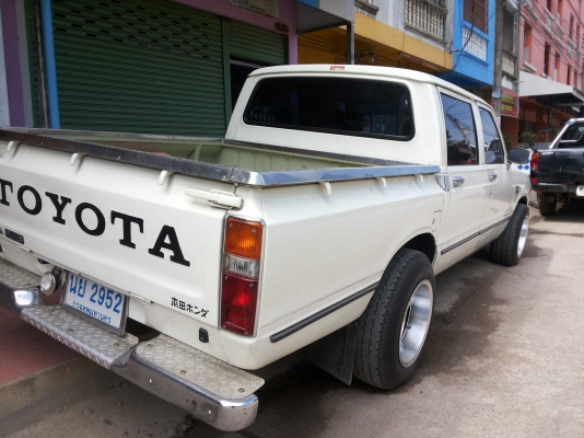 ขายกระบะสุดคลสสิค สภาพ 1 ใน 100 บอดีสวยมากๆ TOYOTA LN 40 เครื่อง 2L 2.45 ดีเซล ขายกระบะสุดคลสสิค สภาพ 1 ใน 100 บอดีสวยมากๆ TOYOTA LN 40 เครื่อง 2L 2.45 ดีเซล