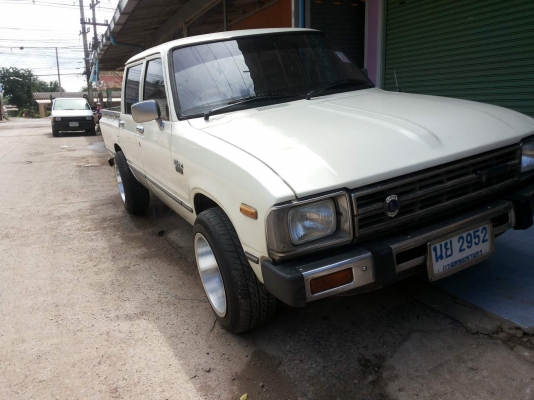 ขายกระบะสุดคลสสิค สภาพ 1 ใน 100 บอดีสวยมากๆ TOYOTA LN 40 เครื่อง 2L 2.45 ดีเซล ขายกระบะสุดคลสสิค สภาพ 1 ใน 100 บอดีสวยมากๆ TOYOTA LN 40 เครื่อง 2L 2.45 ดีเซล