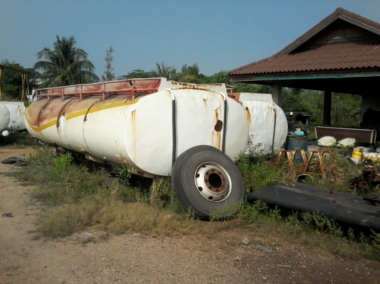 ขายด่วนครับ ถังน้ำมันเปล่า 16,000 ลิตร มี 2 ถัง ครับ ขายตามสภาพ ครับ ต้องเก็บซ่อมนิดหน่อยครับ