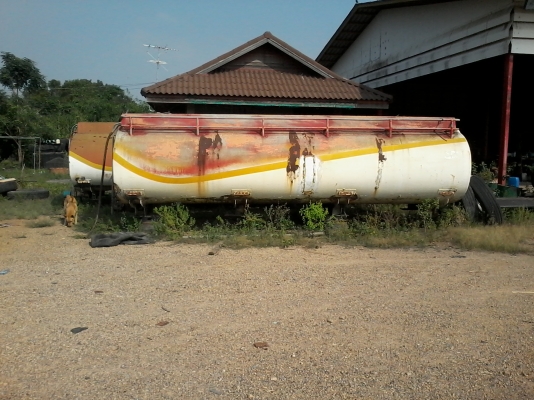 ขายด่วนครับ ถังน้ำมันเปล่า 16,000 ลิตร มี 2 ถัง ครับ ขายตามสภาพ ครับ ต้องเก็บซ่อมนิดหน่อยครับ