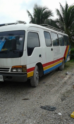 ขายรถมินิบัสแอร์ ISUZU 130 แรงม้า 30 ที่นั่ง เครื่องแอร์นอก ราคา 350000