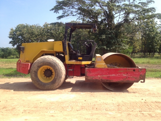 ขายรถบดสั่นสะเทือน ( 2  เพลา )  เล่มทะเบียน