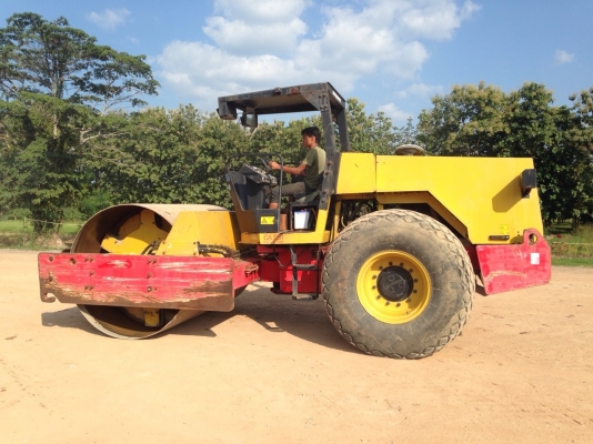 ขายรถบดสั่นสะเทือน ( 2  เพลา )  เล่มทะเบียน