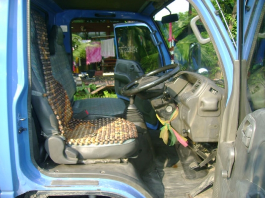 ISUZU NKR 66 E หัวการ์ตูน เครื่อง 120 ป้ายเล็กไม่ติดเวลา ISUZU NKR 66 E หัวการ์ตูน เครื่อง 120 ป้ายเล็กไม่ติดเวลา