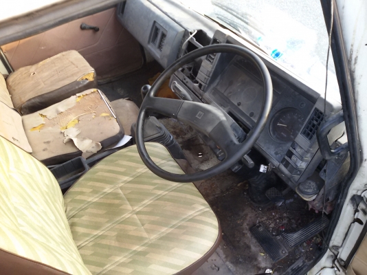 (360,000)ขายรถ ISUZU ROCKY เครื่อง 6BD1 165 แรงม้า เอกสารพร้อมโอน