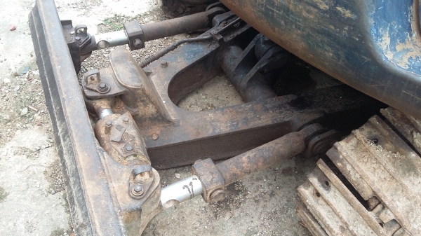 ขายรถแบคโฮ pc45-1 ด่วนครับ ราคาถูก มีบุ้งกี้ (หัวคีบอันนี้ไม่ใช่งานโรงกลึงกม17คับ)