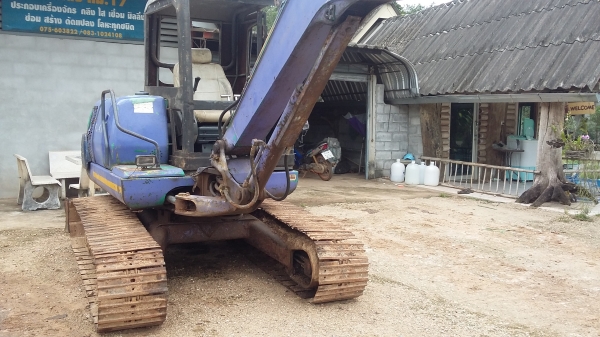 ขายรถแบคโฮ pc45-1 ด่วนครับ ราคาถูก มีบุ้งกี้ (หัวคีบอันนี้ไม่ใช่งานโรงกลึงกม17คับ)