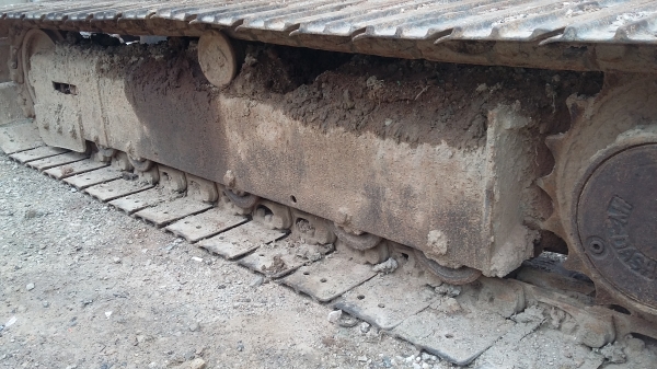 ขายรถแบคโฮ pc45-1 ด่วนครับ ราคาถูก มีบุ้งกี้ (หัวคีบอันนี้ไม่ใช่งานโรงกลึงกม17คับ)