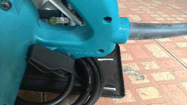 ขายเลื่อยวงเดือน 9นิ้ว Makita N5900B 2000W แท้100\%.
