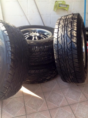 ล้อแม็ก 15 6รู พร้อมยาง dunlop สภาพใหม่