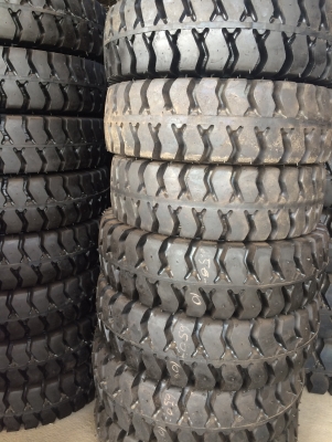 ยางตันใหม่/หล่อใหม่ /และเปอร์เซ็น ขายถูกๆ เส้นละ1,ooo ยางตันใหม่/หล่อใหม่ /และเปอร์เซ็น ขายถูกๆ เส้นละ1,ooo