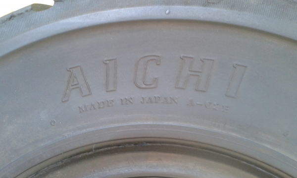 ยางตันใหม่/หล่อใหม่ /และเปอร์เซ็น ขายถูกๆ เส้นละ1,ooo ยางตันใหม่/หล่อใหม่ /และเปอร์เซ็น ขายถูกๆ เส้นละ1,ooo